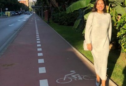 Vestido de punto gris perla